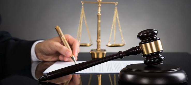 What does an international lawyer do and what abilities do they need?